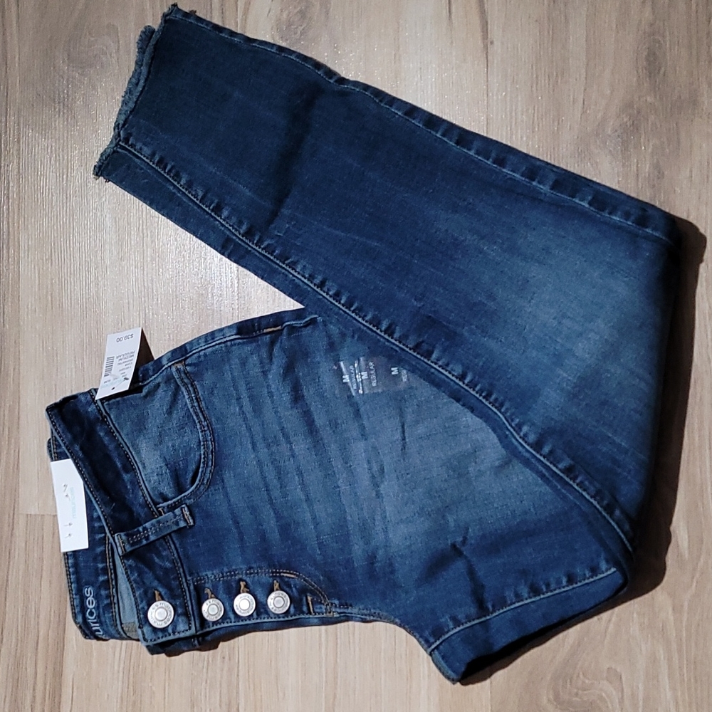 Maurice's NWT skinny jeans / Size Medium